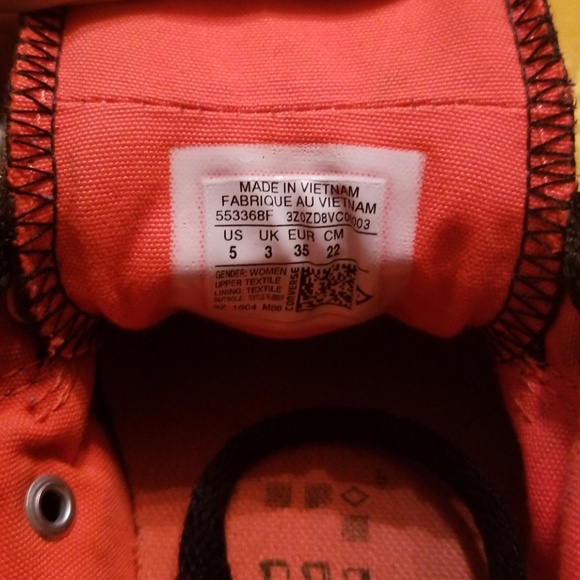 Converse - Picture 3 of 4